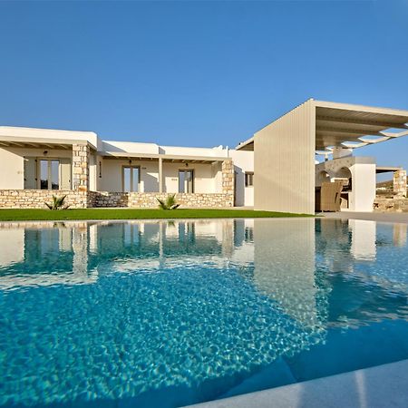 Villa Leo - Unique & Calm パロス島 エクステリア 写真